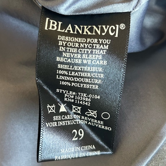 Blank NYC Gray Suede Leather Mini Skirt Pockets Lined Zipper Back london fog - Picture 8 of 10